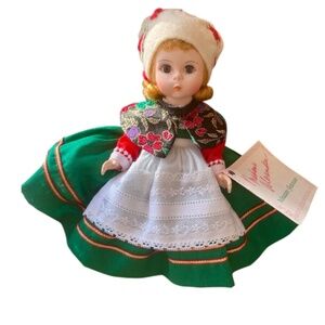 Vintage Madame Alexander Doll 8” Denmark 546 1986